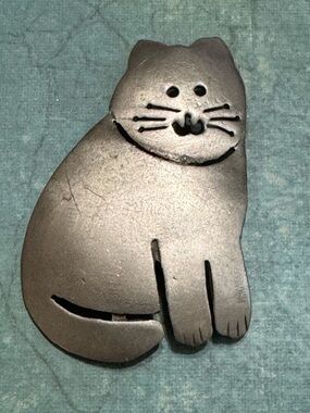VINTAGE ULTRA CRAFT BIG CAT BROOCH